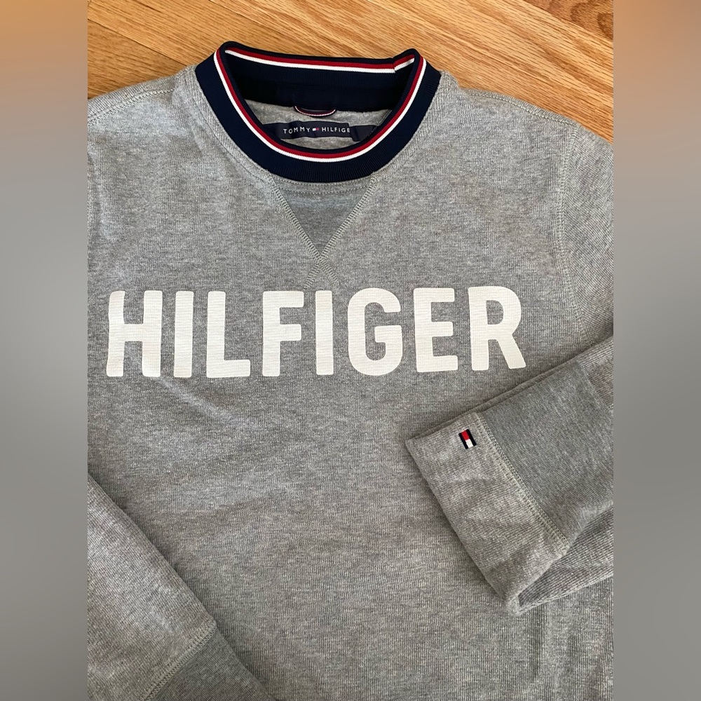Tommy Hilfiger Crewneck Sweatshirt, Size S, EUC
